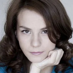 Leonor Cabral