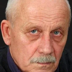 Александр Сухинин