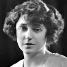 Auriol Lee