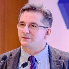 Kostas Theos