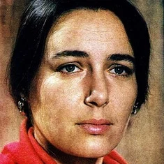 Нина Попова