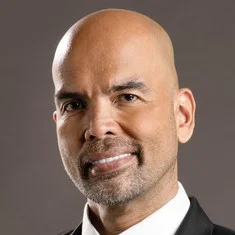 Benjie Paras