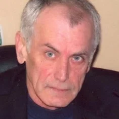 Анатолий Крым