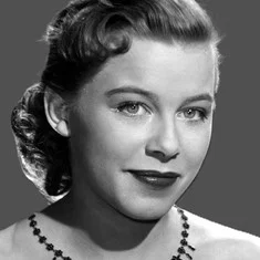 Dinah Hinz