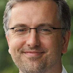 Torsten Dewi