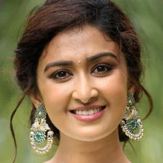 Farnaz Shetty