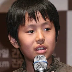 Shin Myeong-cheol