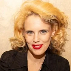 Anna Calvi