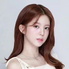 Daisy Yoo
