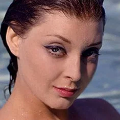 Vicki Carbe
