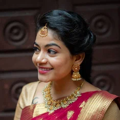 Likitha Tejomurthula