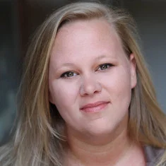 Lindsey Moser