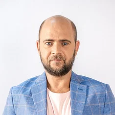 Cosmin Seleși