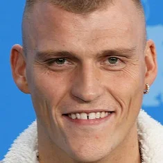 Себастьян Булл Сарнинг