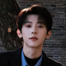 Song Yifan