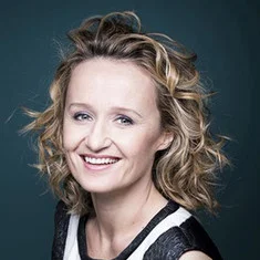 Caroline Roux