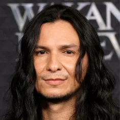 Алекс Ливиналли
