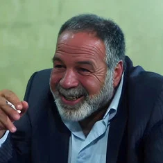 أنور خليل