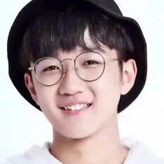 Zhong Yi Xuan