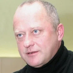 Эдвард Жентара