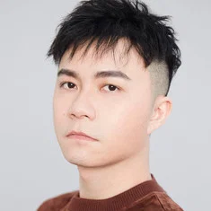 Mingqian Gao