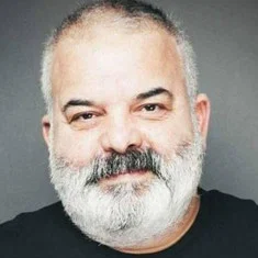 Deniz Oral