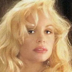 Melissa Holliday