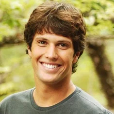 Gustavo Leão