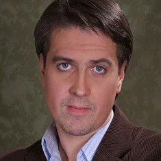 Денис Матросов