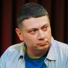 Александр Новиков