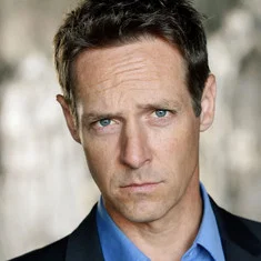 Christopher Rob Bowen