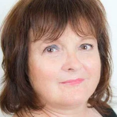 Lise Ravary