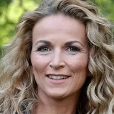 Ann Van den Broeck