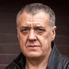 Артур Ваха