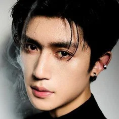 瞿宇