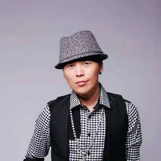 麦烝玮