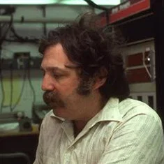 Dr. Carl Lowenstein
