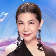 Stella Chang