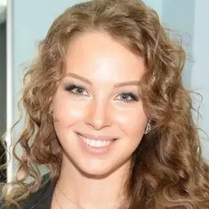 Полина Диброва