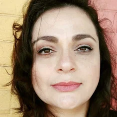 Nívia Carla