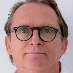 Stefan Schmitz