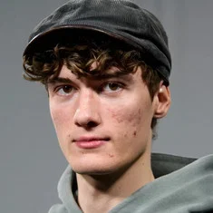 Tit Medvešek