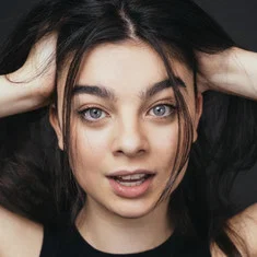 Nela Dobiášová