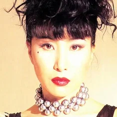 Julie Lee