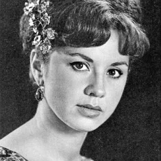 Лионелла Стриженова