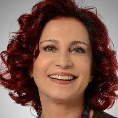 Betül Arım