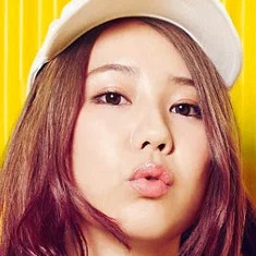 TOMOMI