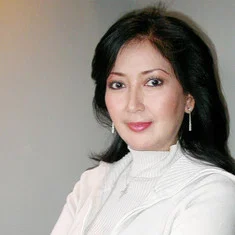 Anna Tairas