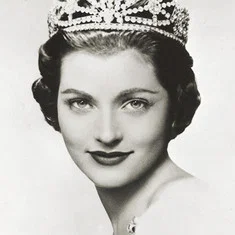 Lee Meriwether
