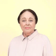 Mari Csomós